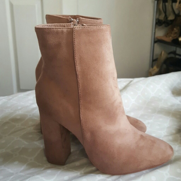 Reserved **********Blush Lola Shoetique Booties