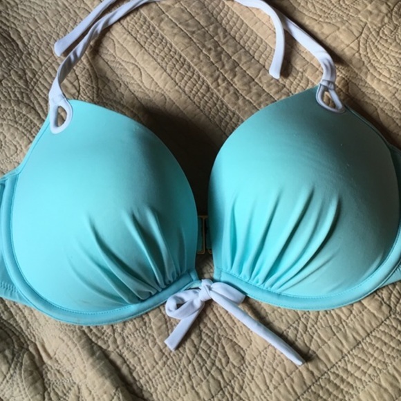 Victoria's Secret Swimsuit Top 36D