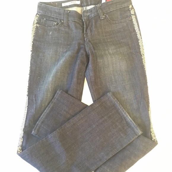 Jeans with sequins