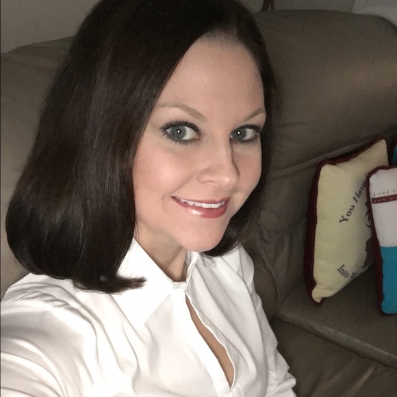 Meet your Posher, Jennifer