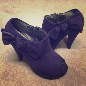 Wild Diva Purple Heeled Booties with bows