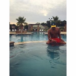 Meet your Posher, Denzel