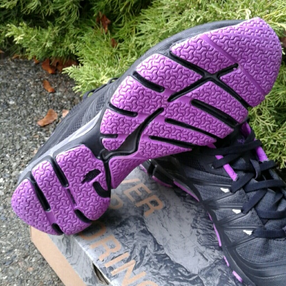 ☇SALE☇The North Face Sneakers Size 7 - Picture 3 of 5