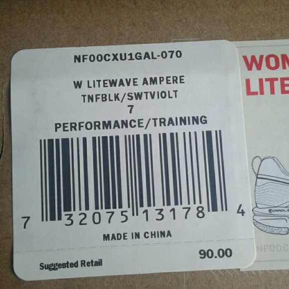 ☇SALE☇The North Face Sneakers Size 7 - Picture 4 of 5