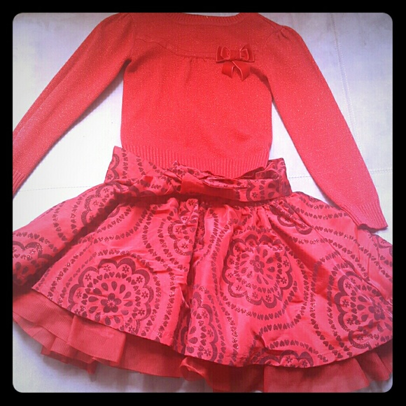Red two piece skirt and sweater just in time for f - Picture 1 of 4