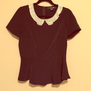 Large pearl Peter Pan collared blouse