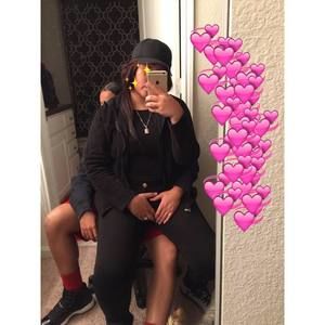 Meet your Posher, Desha