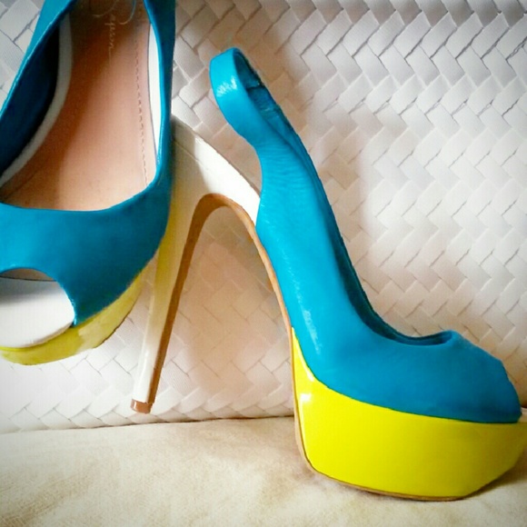 Neon pumps