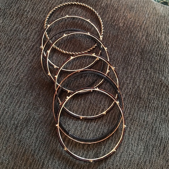 Beautiful bangle set!! - Picture 2 of 3