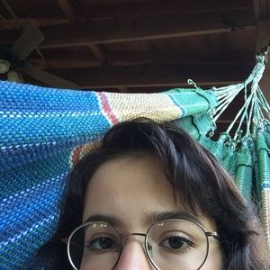 Meet your Posher, Gabriela