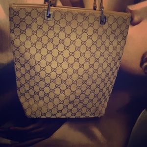 Gucci large shoulder tote bag