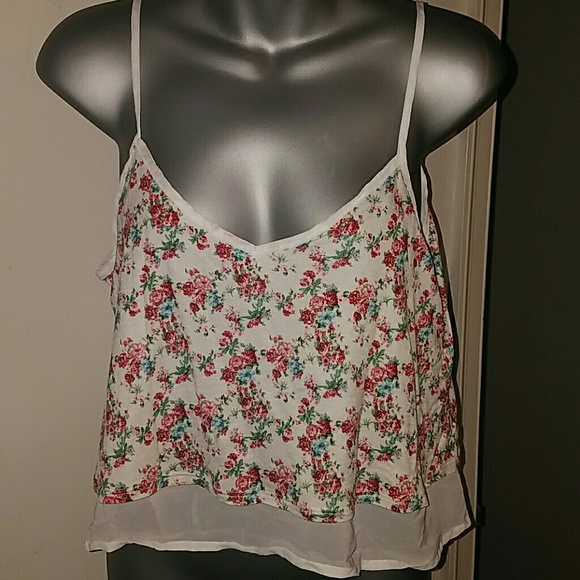 SOLD Beautiful Crop Tank