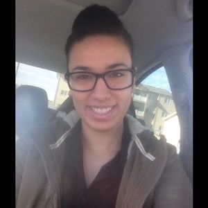 Meet your Posher, Christina