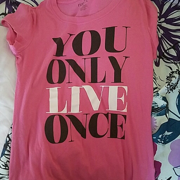 Clothes - Picture 3 of 4