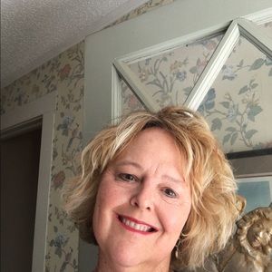 Meet your Posher, Diane