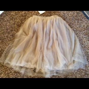 Cream midi length chiffon skirt