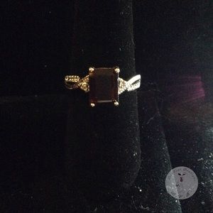 Elegant Genuine Garnet Ring with Diamonds