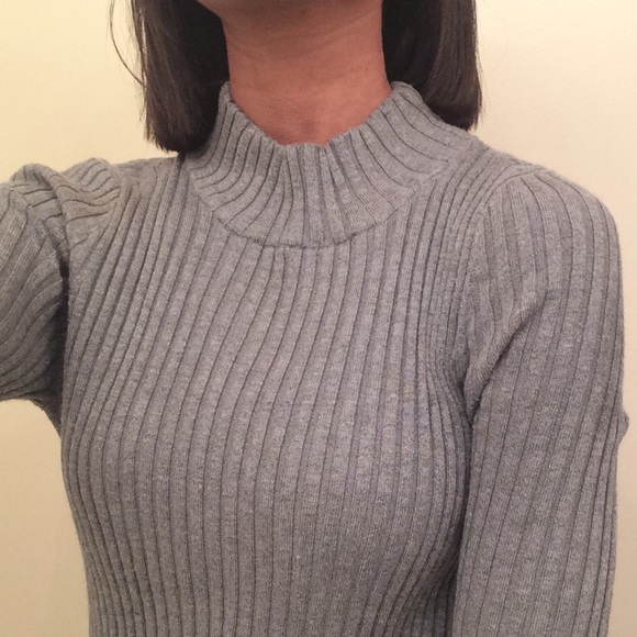 Forever 21 Grey Sweater