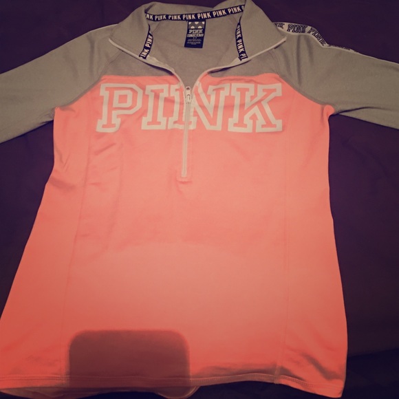 ⚡️FLASH SALE⚡️VS PINK Gorgeous Peach Halfzip!!😍