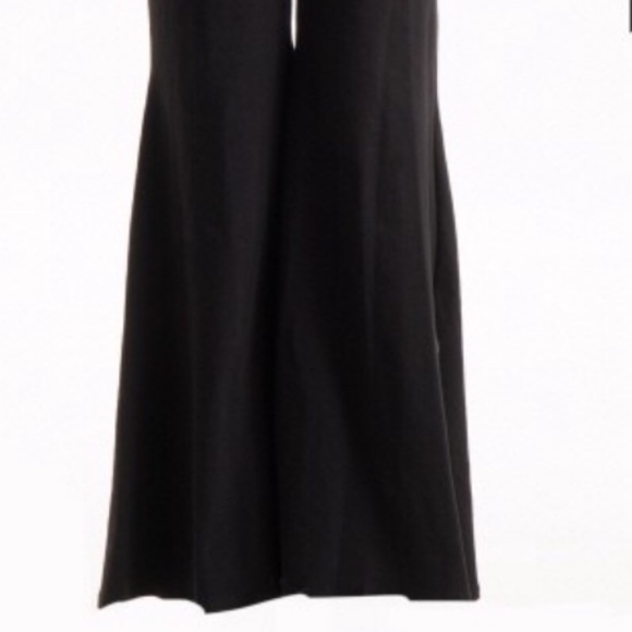 SUPER STRETCHY BLACK BELLBOTTOMS! - Picture 2 of 2