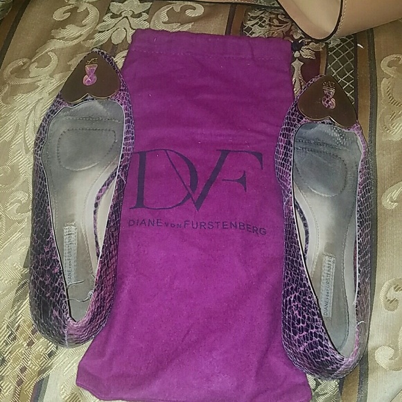 Diane Von Furstenberg Snakeskin flats - Picture 1 of 2