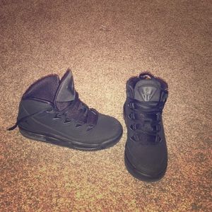 All black Jordan's 5.5Y