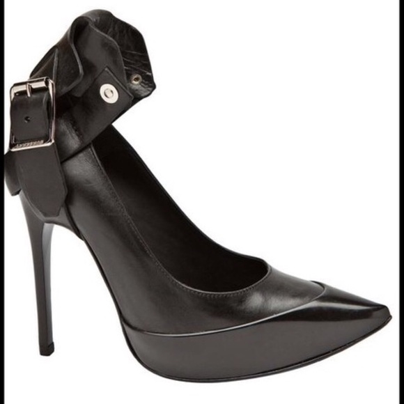 🎉SOLD🎉 Burberry Prorsum, EUC, size 8 1/2 - Picture 2 of 4