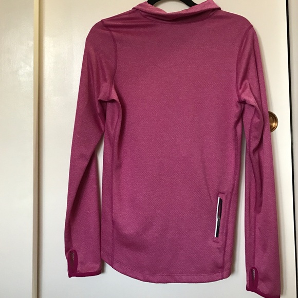 Nike - Picture 3 of 4