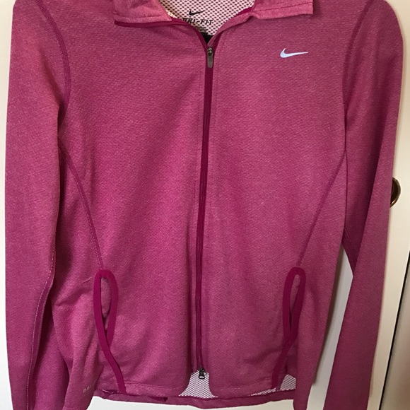 Nike - Picture 4 of 4