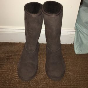 Brown tall UGGS