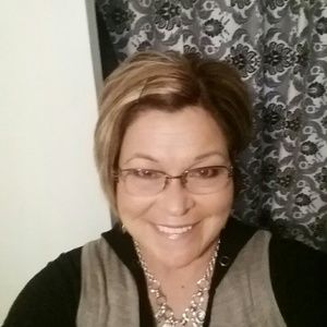 Meet your Posher, Kay