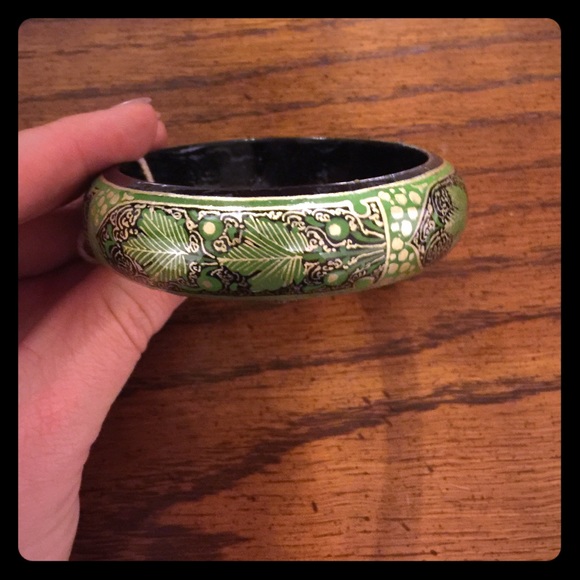 Hand painted bangle NWOT