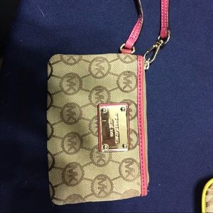 Michael kors wristlet