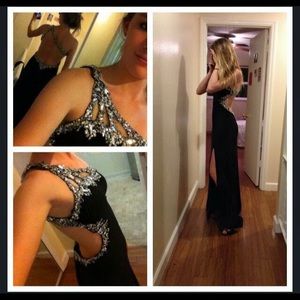 backless black prom dress