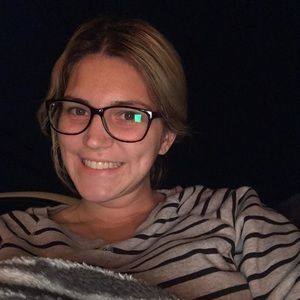 Meet your Posher, Carlee