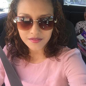 Meet your Posher, Leydiana