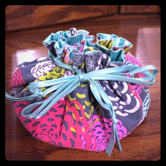 Jewelry carrier