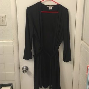 💦🛀Silky soft black bathrobe!