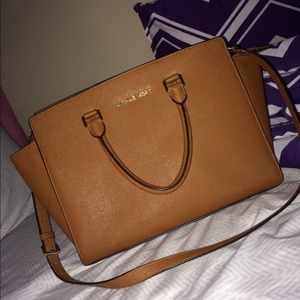 A Micheal Kors Selma Medium Satchel