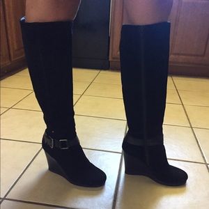 High knee black boots