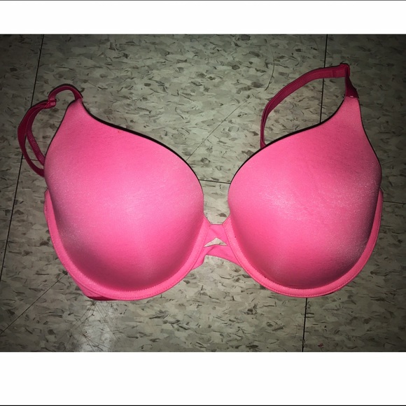 ❌SOLD! Pink Victoria's Secret Bra❌