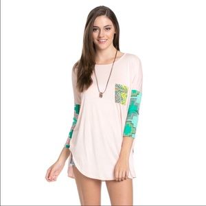 Cute and comfy pink top!