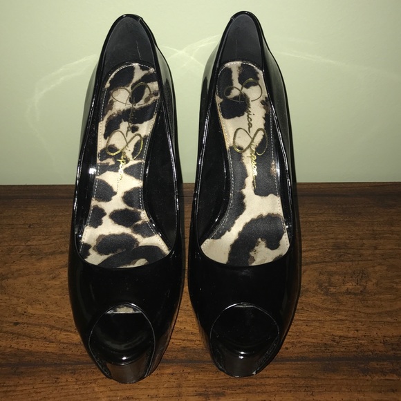 Jessica Simpson Black Pumps