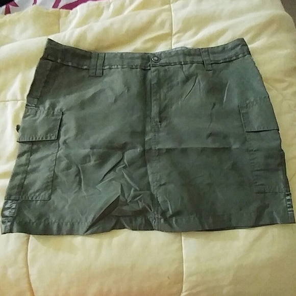 Green skirt