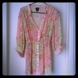 2DAY ONLY ❤Torrid Sheer floral cuffed sleeve top