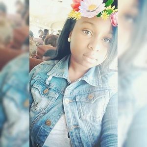 Meet your Posher, Takyee