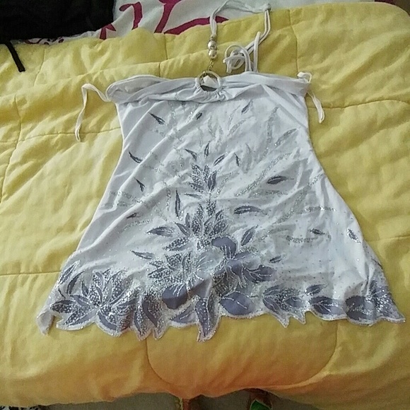 White halter