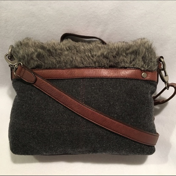 🎉HOST PICK!🎉 Fossil Maddox Crossbody  Bag Purse - Picture 2 of 4