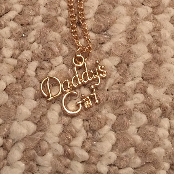 🎃Silver or Gold Daddy's Girl Necklace - Picture 2 of 3