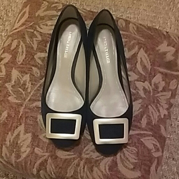 Lord and Taylor Navy suede buckle pumps